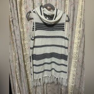 BB Dakota Ivory & Charcoal Striped Fringe Cowl Neck Sweater Tunic Size Medium